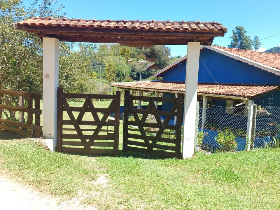 Linda Chácara em Lagoinha – Um Refúgio de Paz e Natureza