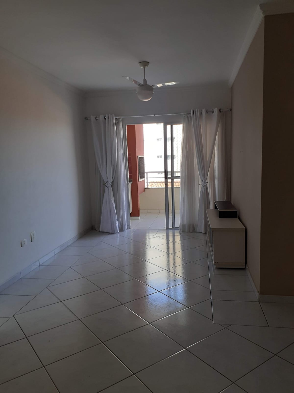 Apartamento à Venda no Condomínio Ana Capri - Vila Bourghese