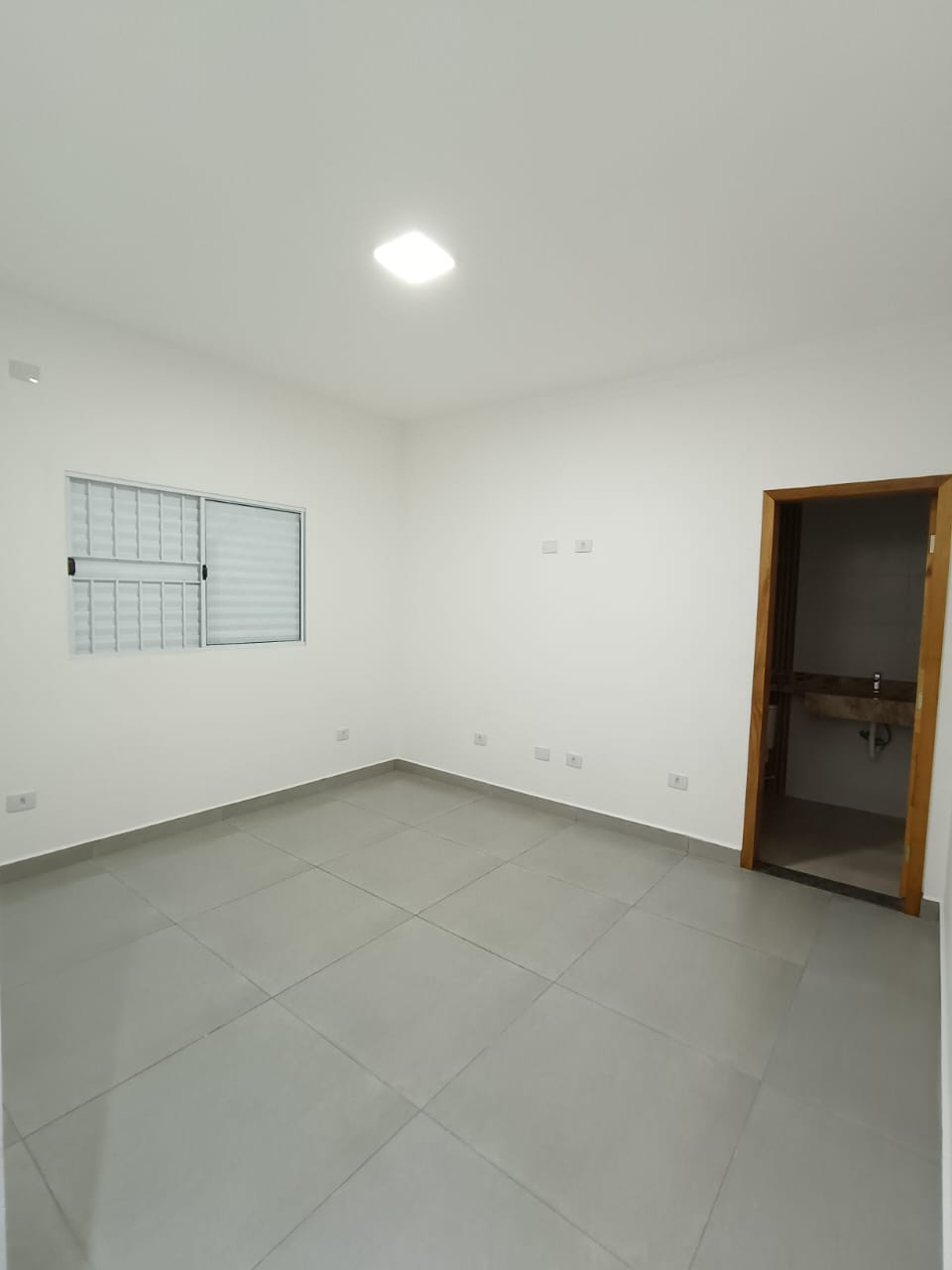 Casa Nova no Flamboyant – Modernidade e Conforto para Sua Família