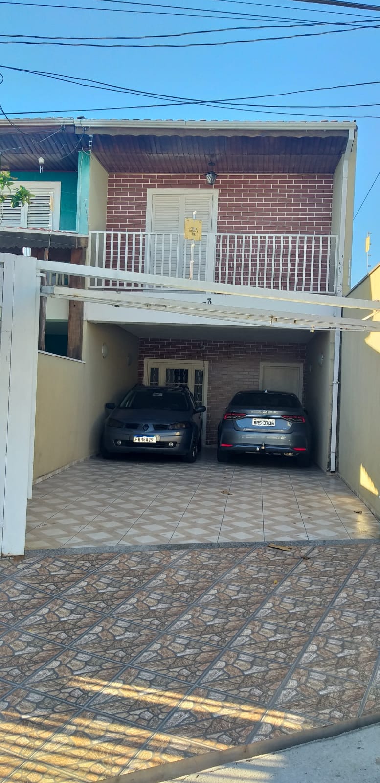 Sobrado no Jardim Bela Vista em Taubaté – Elegância e Conforto para sua Família!