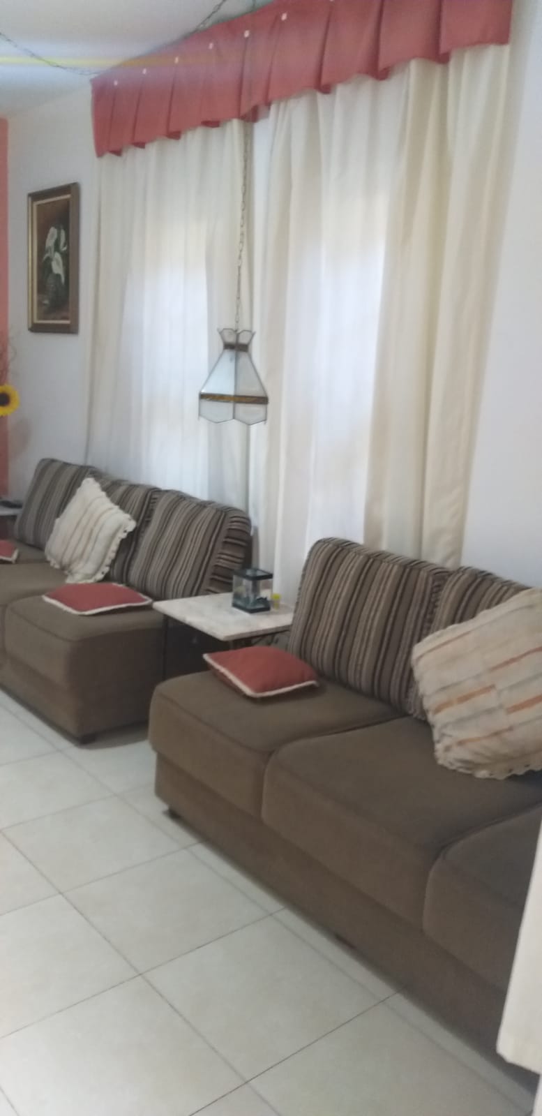 Sobrado no Jardim Bela Vista em Taubaté – Elegância e Conforto para sua Família!