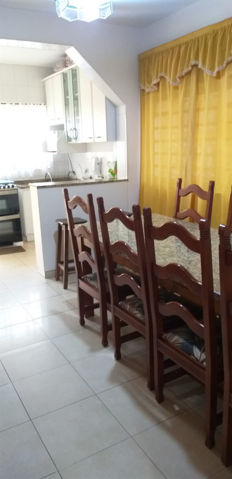 Sobrado no Jardim Bela Vista em Taubaté – Elegância e Conforto para sua Família!