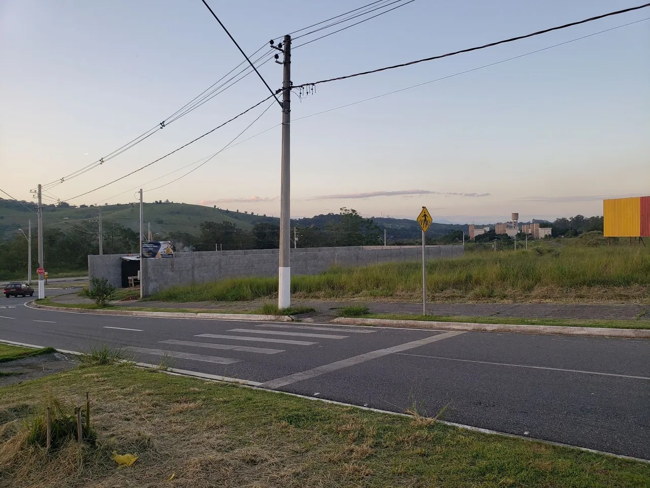 Terreno Comercial no Condomínio Vale dos Cristais, Taubaté