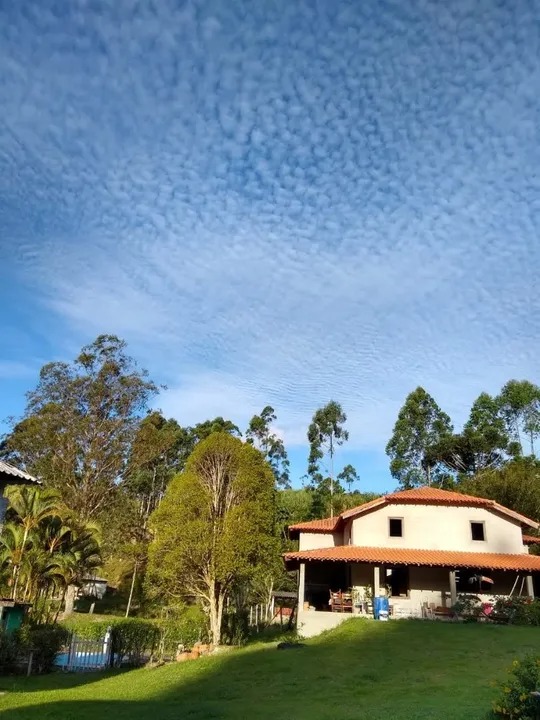 Sítio Encantador em São Luiz do Paraitinga – Refúgio com Natureza e Conforto